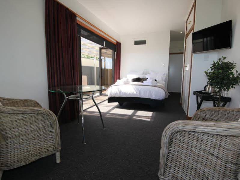 Te Puru Beach Lodge Eksteriør billede